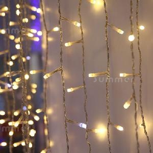 OUTDOOR PLAY xx - Solar powered string lights - no running costs